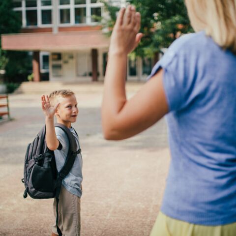 Illustratie bij: Mijlpaal voor iedere moeder: de eerste schooldag van je kind