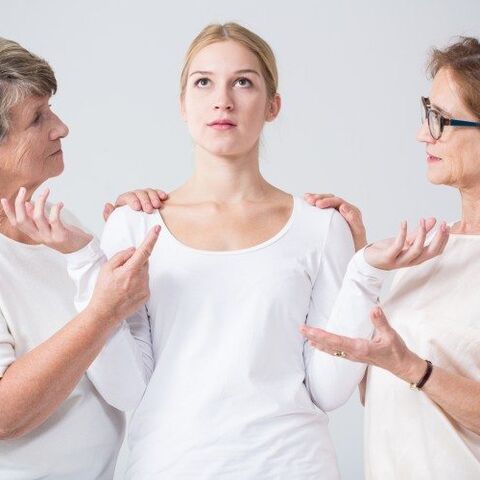 Illustratie bij: Waarom je bijna nooit naar de tips van andere ouders moet luisteren