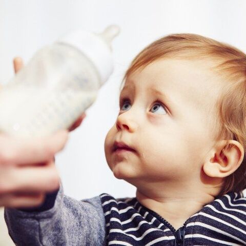 Illustratie bij: Hoe ik over het hoofd zag dat mijn baby te weinig eten kreeg