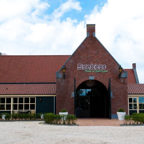 Illustratie bij: Uitwaaien op het strand en dan eten bij Brekers in Callantsoog