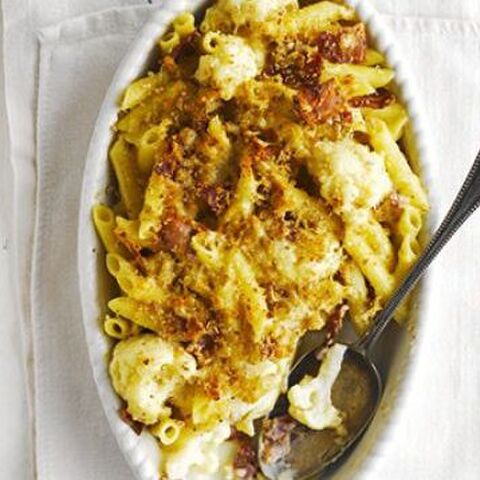 Illustratie bij: Smullen: pasta met bloemkool en bacon