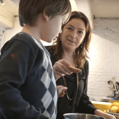 Illustratie bij: Supersnel smullen: krokante kip met mayo-chili saus