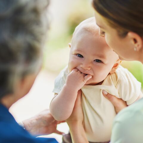 Illustratie bij: Toen ik mijn baby voor het eerst uit logeren deed en bijna een nervous breakdown kreeg