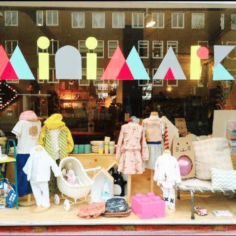 Illustratie bij: Regenachtige zaterdag? Ga schuilen en koffie drinken bij Minimarkt in Haarlem