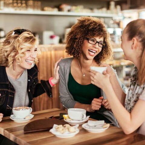 Illustratie bij: Goed nieuws voor alle ouders: studie bewijst dat mensen die koffie drinken langer leven