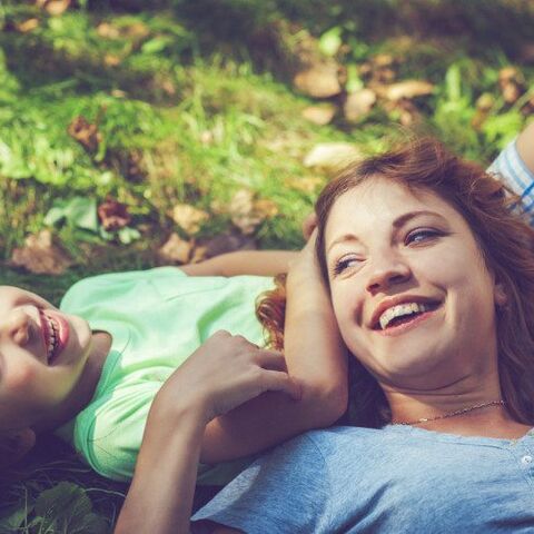 Illustratie bij: Met de kinderen vakantie vieren op een glamping, in een boomhut of lodge? Dit is Esmay haar shortlist voor komend jaar