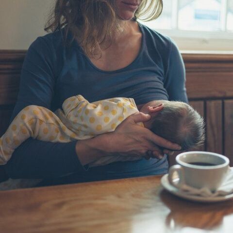 Illustratie bij: Weet jij hoe veel calorieën je verbrandt door het geven van borstvoeding?