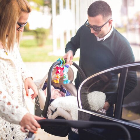 Illustratie bij: OMG! Dan zit je opeens met zijn drieën in de auto in plaats van met z’n tweeën