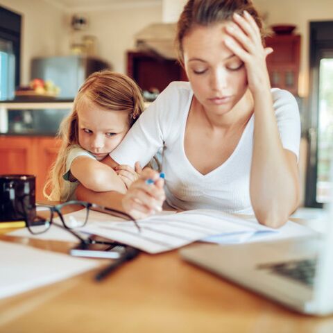 Illustratie bij: Me-to-We onderzoek: gebroken nachten zorgen echt wel voor spanning bij jonge ouders