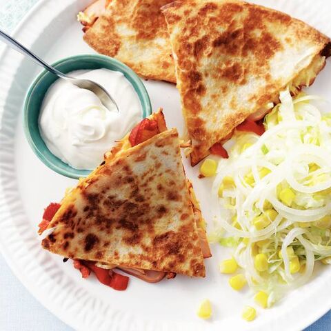 Illustratie bij: Fijn recept voor kinderen: Mexicaanse quesadilla’s met gerookte kip