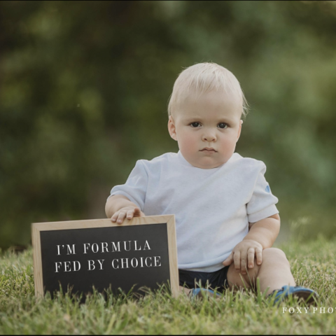 Illustratie bij: Deze herkenbare fotoserie stelt momshaming aan de kaak