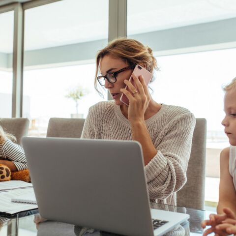 Illustratie bij: Werken als moeder: het mag je wel wat makkelijker worden gemaakt