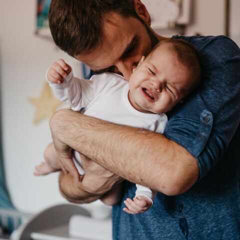 Illustratie bij: De hel die darmkrampjes heet: ‘Hoezo onschuldig? Mijn baby lijdt!’