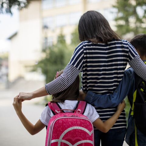 Illustratie bij: Mariekes kinderen gaan dit schooljaar niet meer de klas in: “Ik vind het te gevaarlijk.”