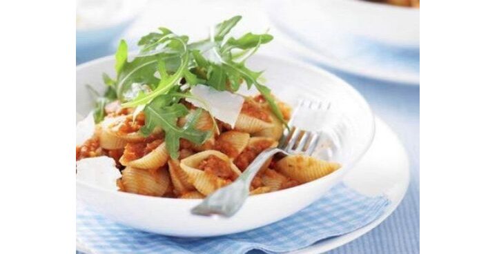 Deze lekkere pasta met tomatensaus zit vol verborgen groente