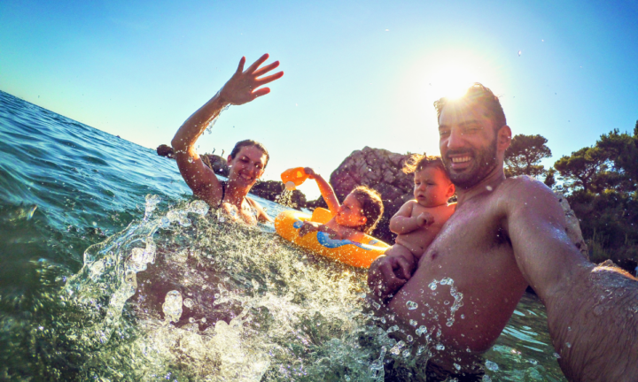 familie selfie op vakantie