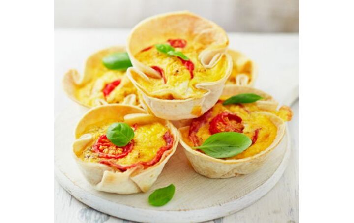 Dat wordt punten scoren vanavond met deze mini pizza quiches