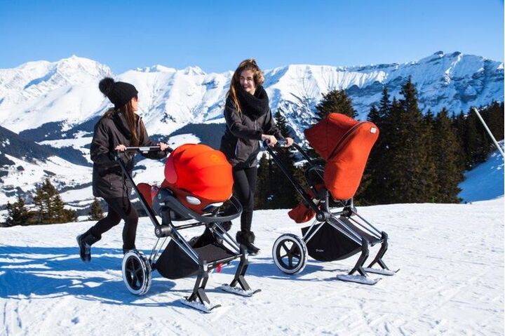 Te gek of levensgevaarlijk? Een kinderwagen op skiis