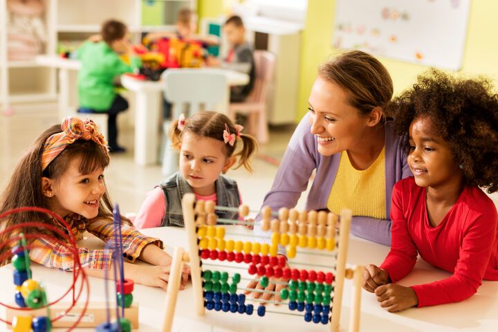 Gaat je kind naar school? Dan moet je deze termen écht kennen