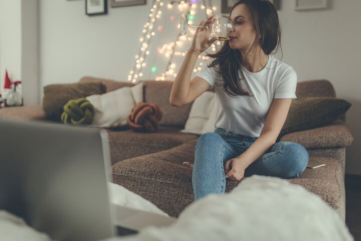 Dit is waarom moeders af en toe (oké, iedere dag) een glas wijn nodig hebben