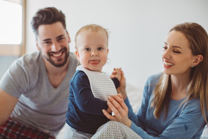 Man, laat de boel eens doorknippen! Je vrouw heeft al genoeg gedaan